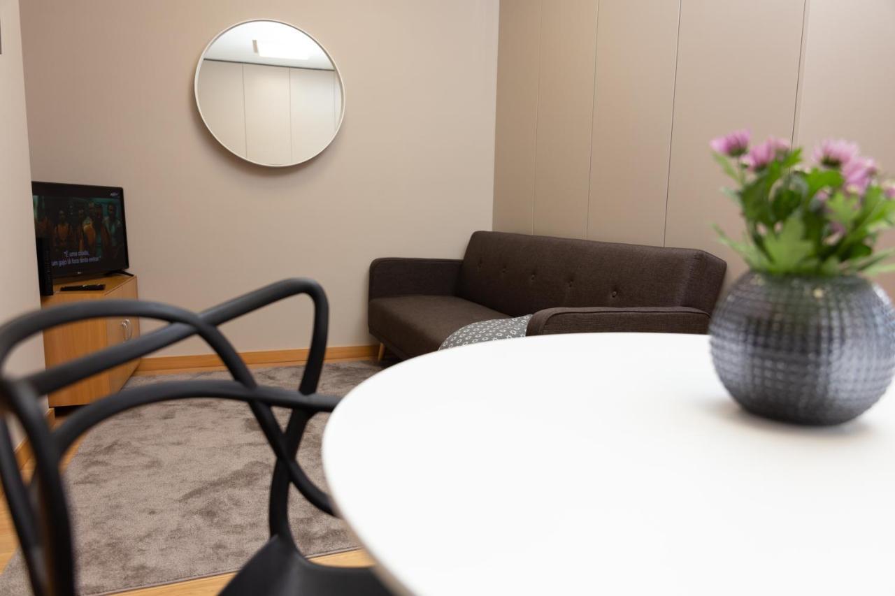 Design Flat In Braga - By Tonsdeverde Ngoại thất bức ảnh